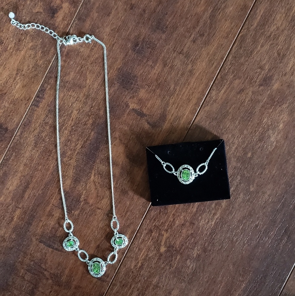Avon necklace and matching bracelet